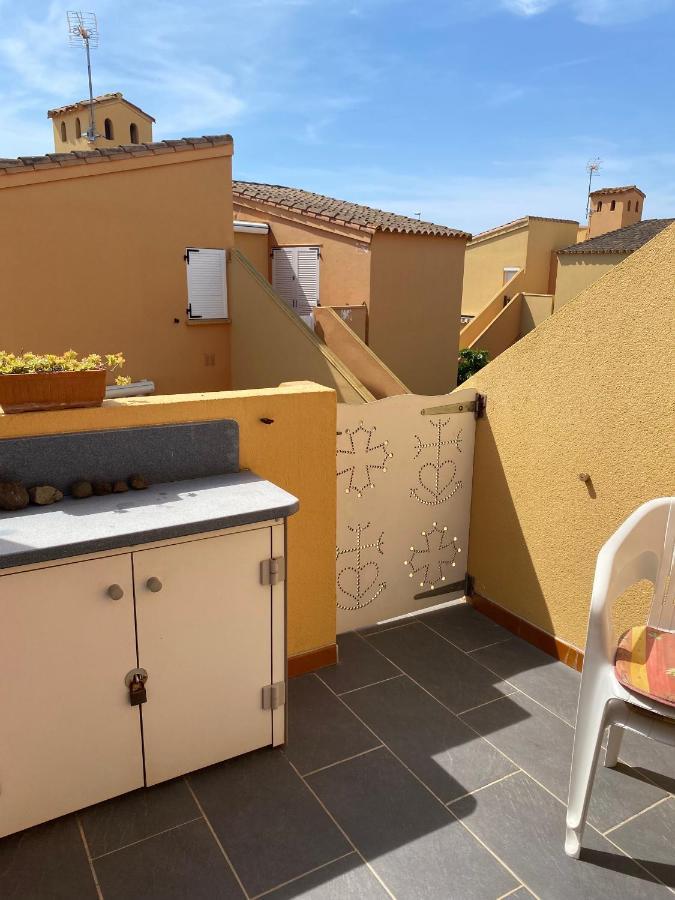 Joli Appartement Mezzanine Avec Parking La Roquille Agde Exterior foto